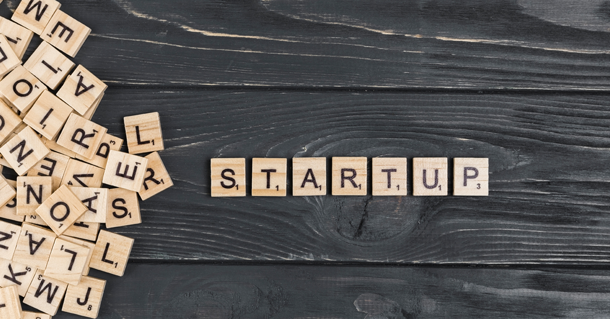 How do startups gain popularity?